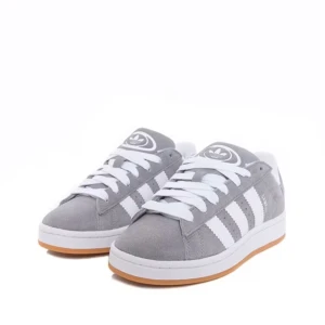 Adidas Campus 🩶 - Gråa adidas campus 🩶väldigt bra skick! Skriv för fler bilder