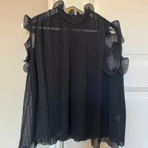 Fest topp zara  - Super fin i storlek S 