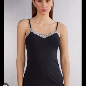 intimissimi  - säljer mitt pretty flowers intimissimi linne för den inte används