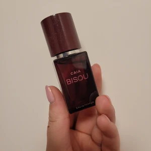 Caia bisou  - Caia bisou parfym 15ml, använd 1 gång.