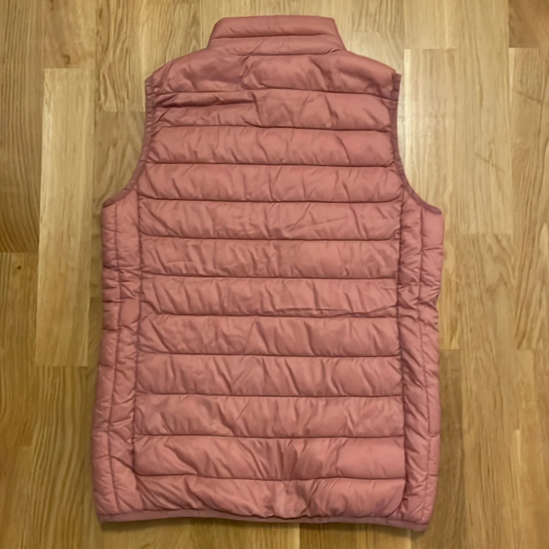 Rosa dunväst från Hangten - 90