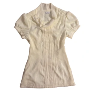 y2k vintage mesh melrose coquette topp - super fin topp från melrose. Strl XS. Har en zipper på sidan. Ljusgul/krämvit färg. ❤️