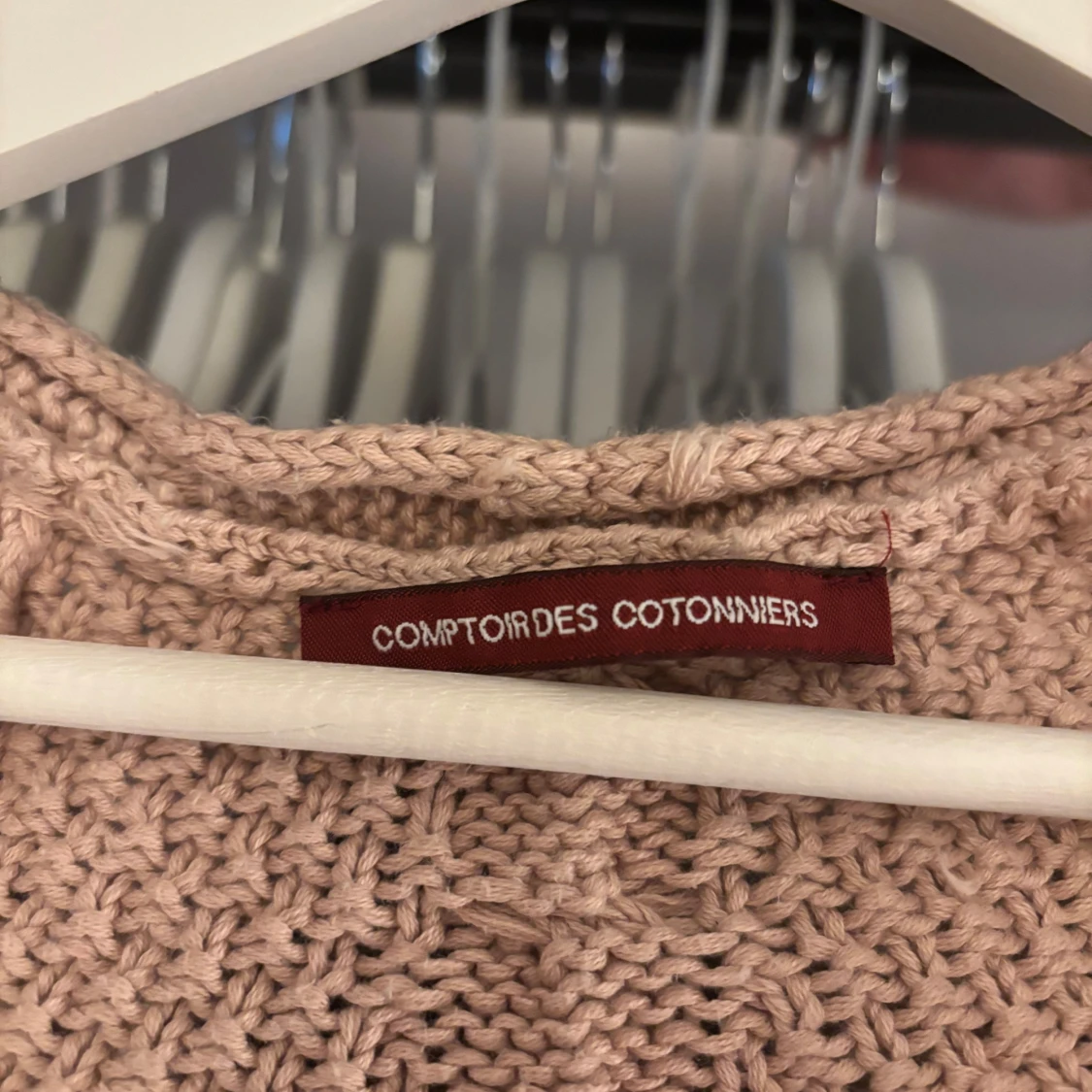 Rosa stickad kofta från Comptoir des Cotonniers - 91