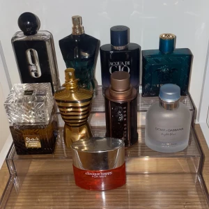 Parfymkollektion med olika märken - Vill byta lite parfymer, ge mig massor med förlsag så tar vi resten sen! Mina varierar i mängd kvar. Men en del av dem har mycket kvar