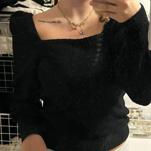 Svart långärmad topp - Snygg svart stickad topp❤️