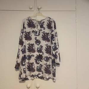 Lång tröja - I jättebra skick