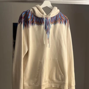 Marcelo Burlon Hoodie - Marcelo Burlon hoodie i storlek M. Bra skick