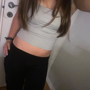 Square top - Ljusgrå square neckline topp ifrån h&m 