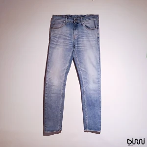 Tiger of Sweden Jeans - Säljer nu dessa Tiger of sweden jeans | skick 9,5/10 | storlek w 31 L 34 | modellen på jeansen är pistolero slim fit | pris 399 kr | fraktar vid PostNord och Instabox på köparens beskostnad |  | Hör av er vid minsta fundering