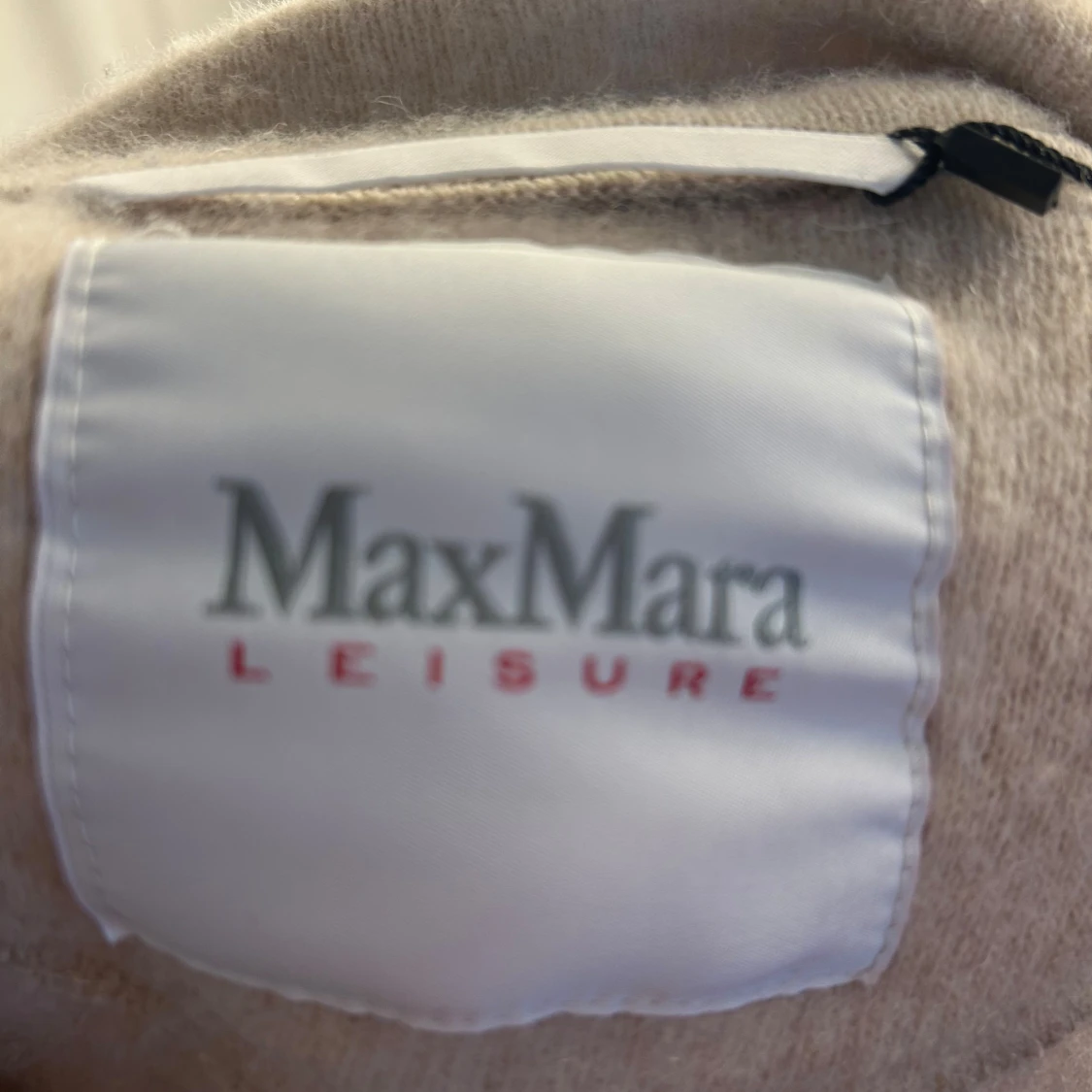 Beige stickad kofta  - 90