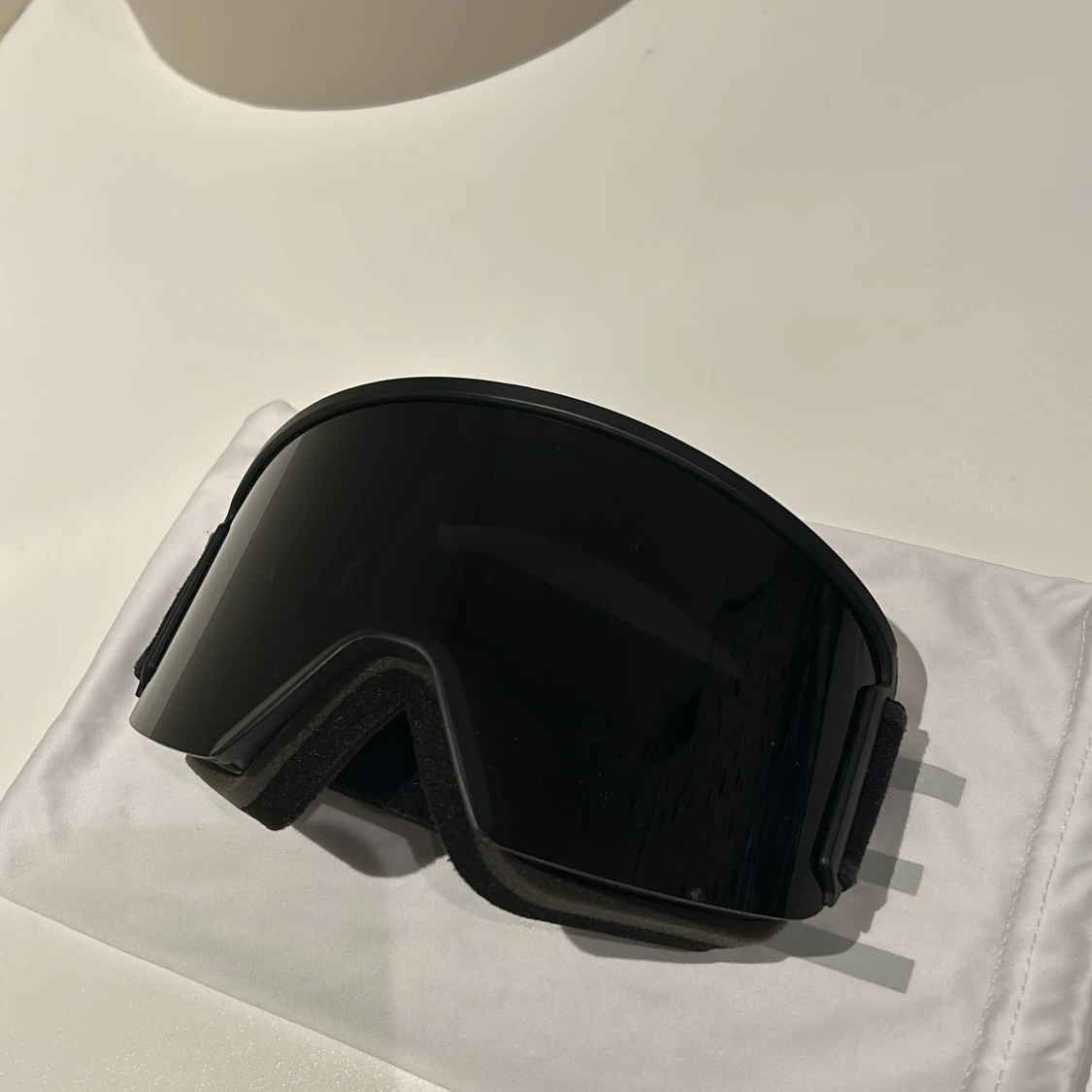 Svarta skidglasögon från EQPE - 92