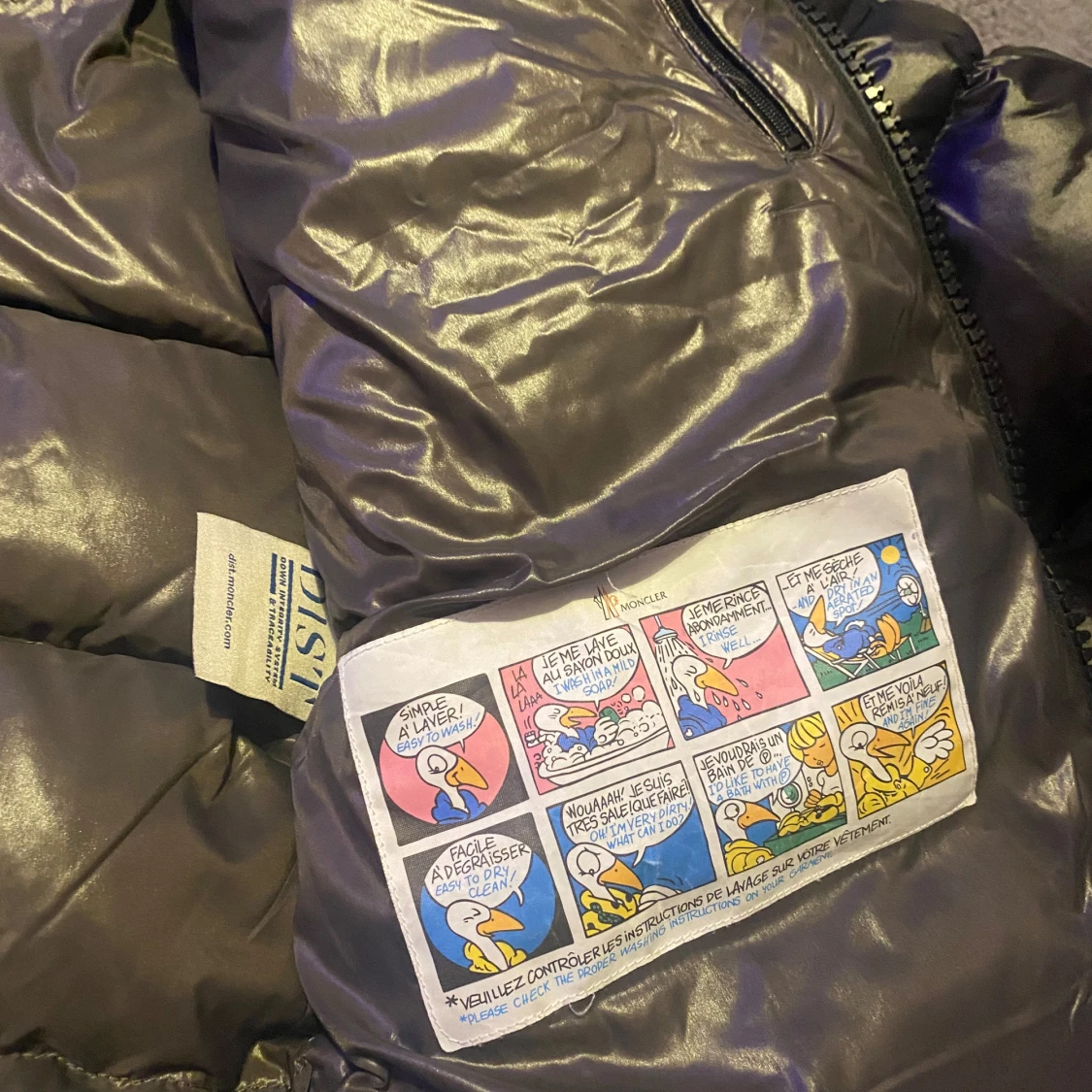 Svart pufferjacka från Moncler - 4