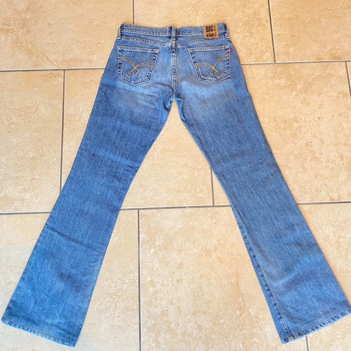 Lågmidjade bootcut jeans