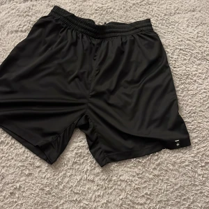 Fotbolls shorts  - Bra kvalite 