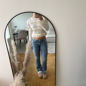 Stickad tröja - Super söt stickad tröja som är i nyskick. Säljer för att den tyvärr inte kommer till användning💘