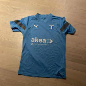 MFF träningströja  - Säljer nu MFF träningströja 