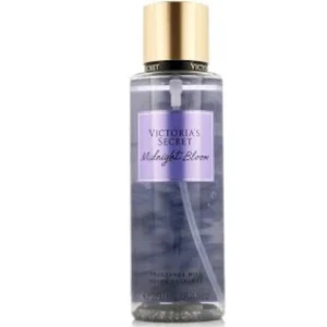 Victoria’s Secret body mist✨ - Säljer denna oöppnade Victorias Secret parfym som har noter av en krämig ”Moon flower”. Köpte i somras när jag var utomlands men använde aldrig. Nypris ca 350kr. Kan tänka mig gå ner i priset vid snabb affär💕💕