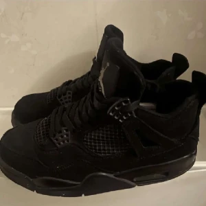 JORDANS  - ANVÄNDA EN GÅNG, DEM ÄR I PERFEKTA SKICK