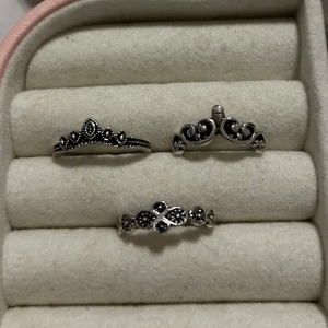 Tre  silvriga ringar - Tre jättefina silvriga ringar💕 i storlek 16mm