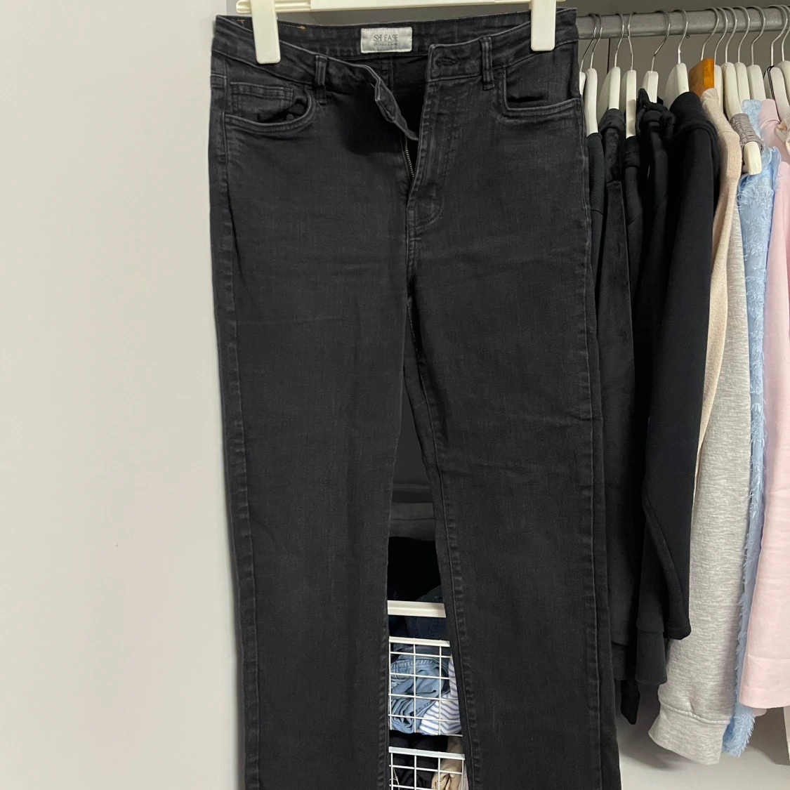 Svarta jeans från SH ease