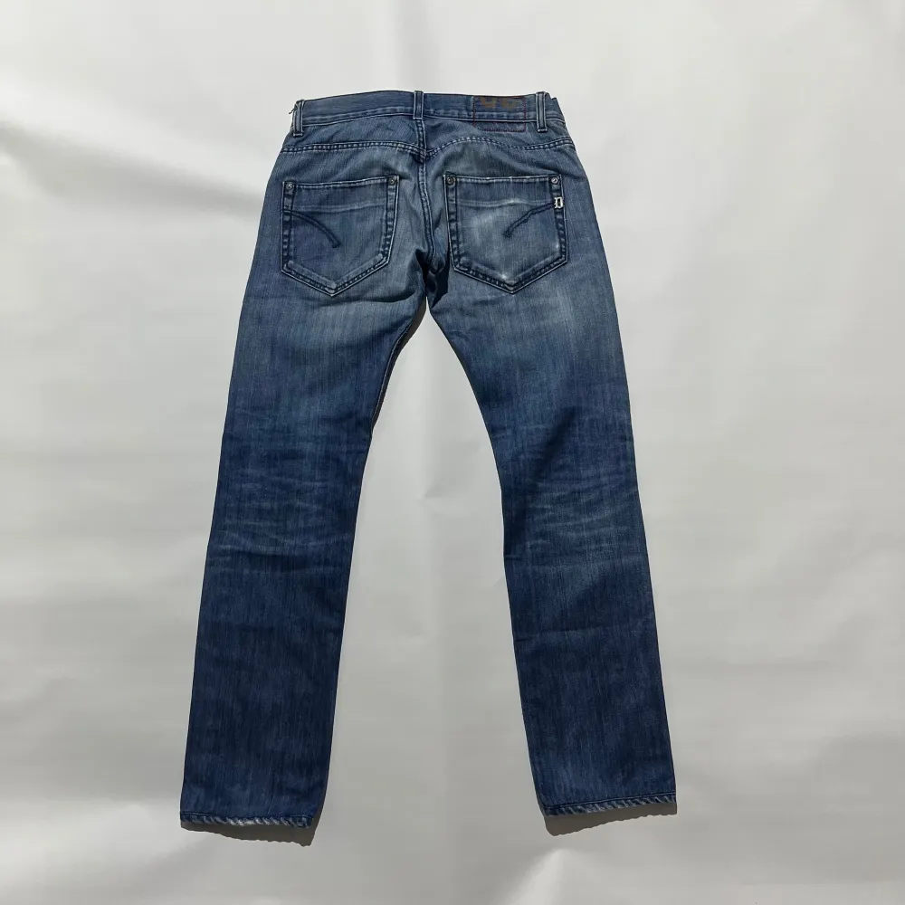 Skick: 9/10 Nypris: 3599kr Modell: Samuel . Jeans & Byxor.