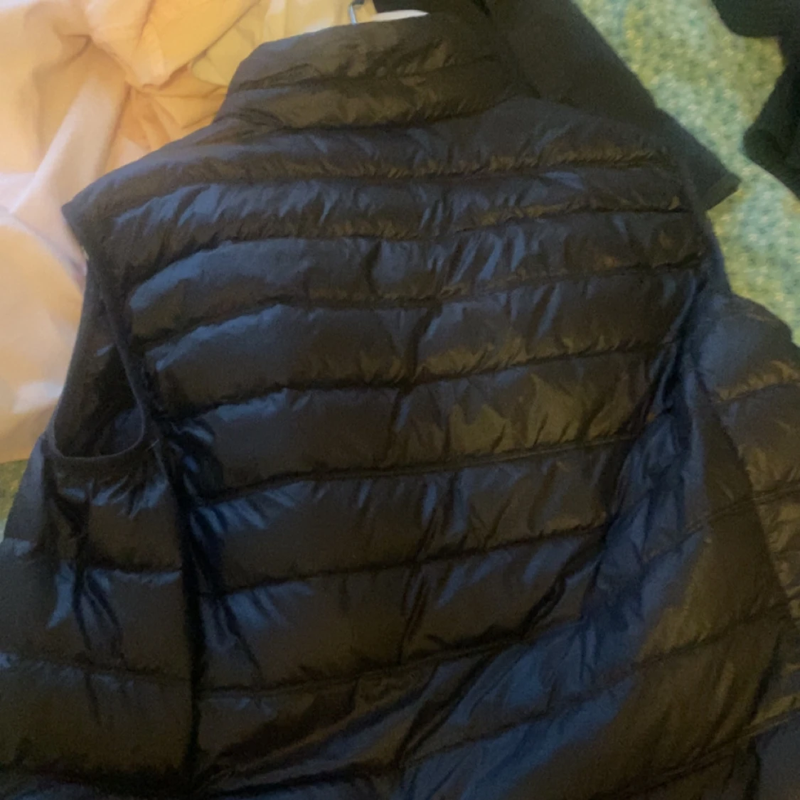 Svart dunväst från Emporio Armani - 90