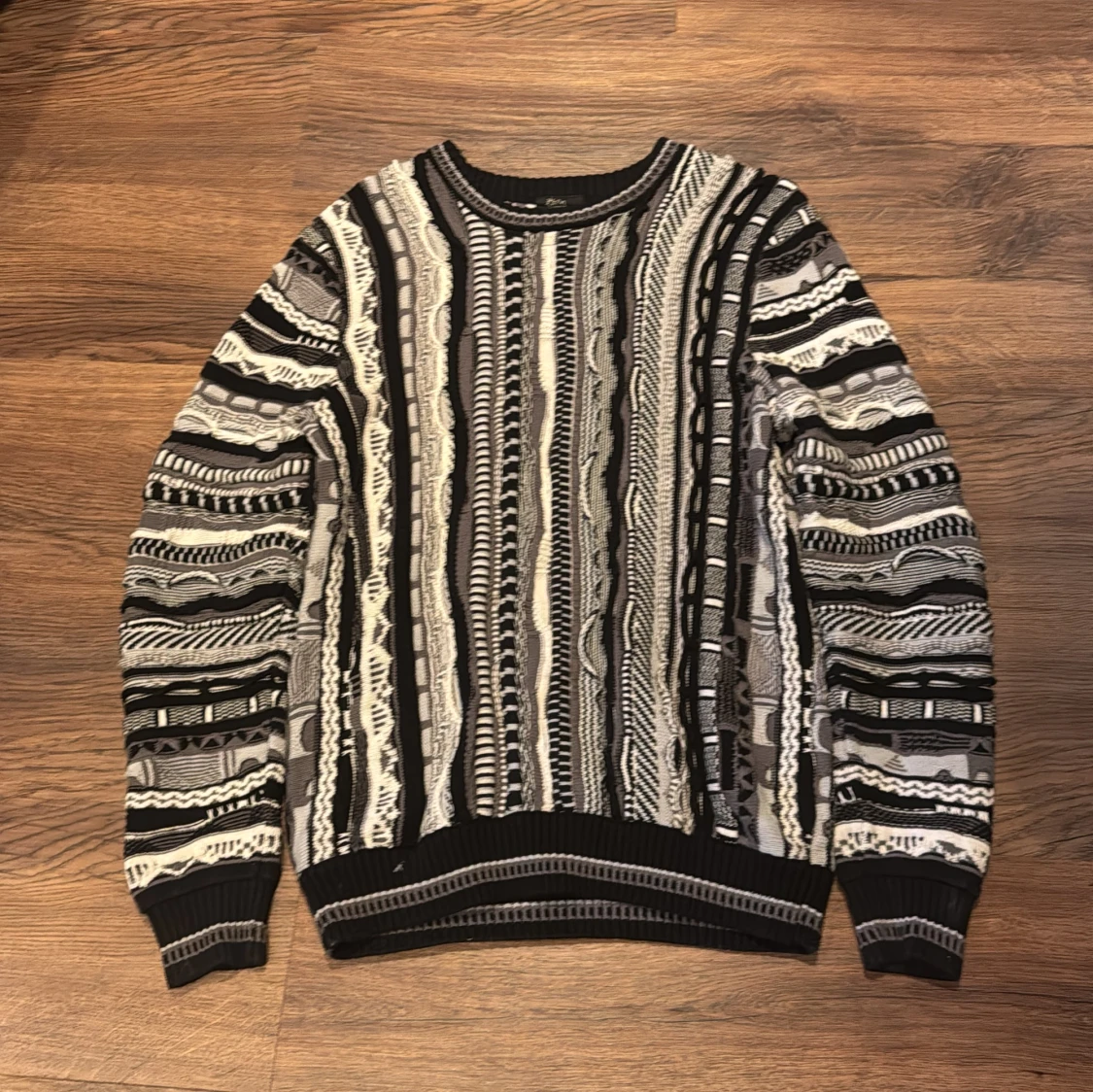 Stickad tröja 