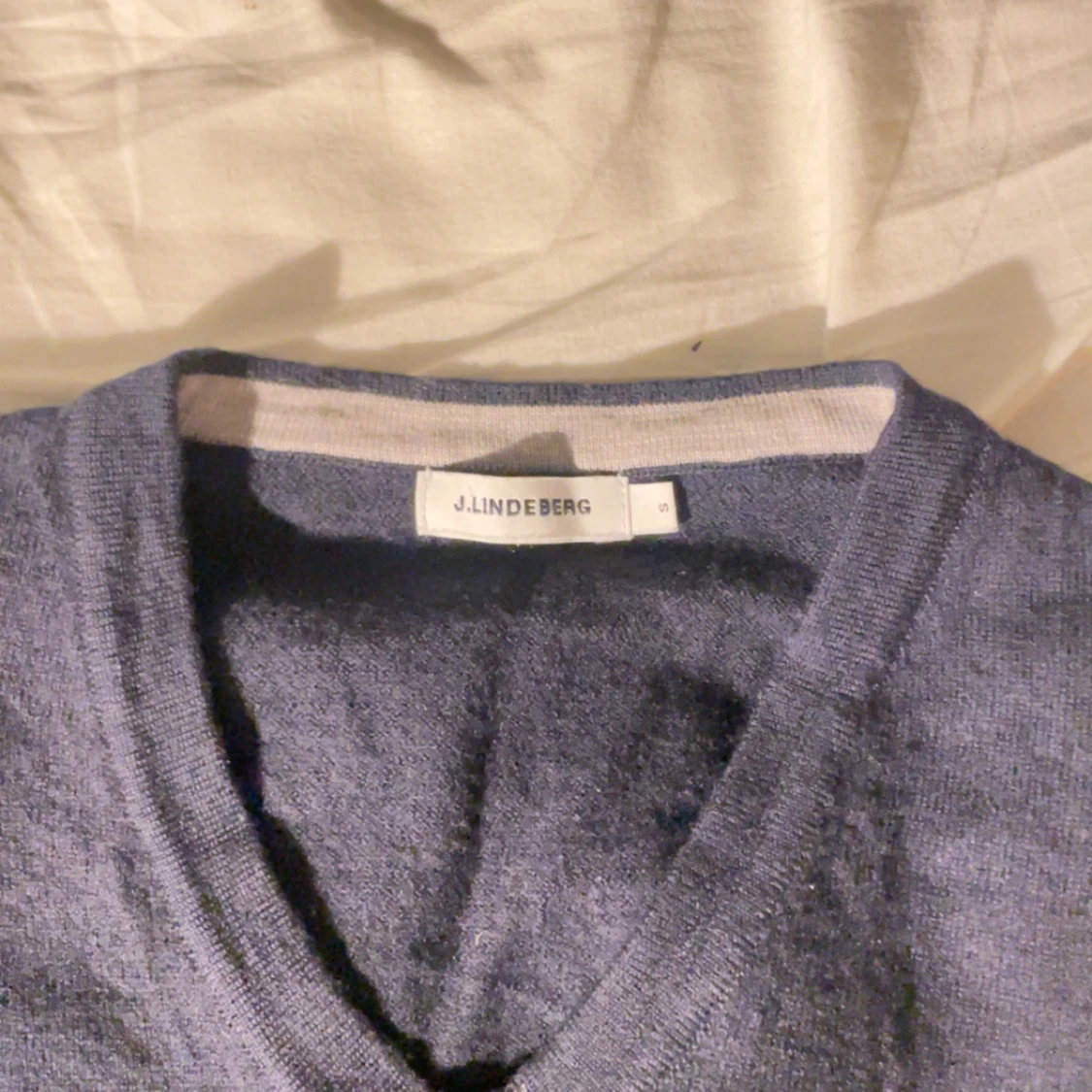 Mörkblå tröja från J.Lindeberg - 2