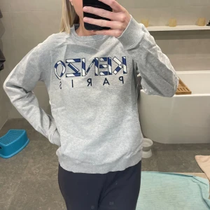 Sweatshirt från Kenzo  - Cool sweatshirt från Kenzo. Passar både killar och tjejer