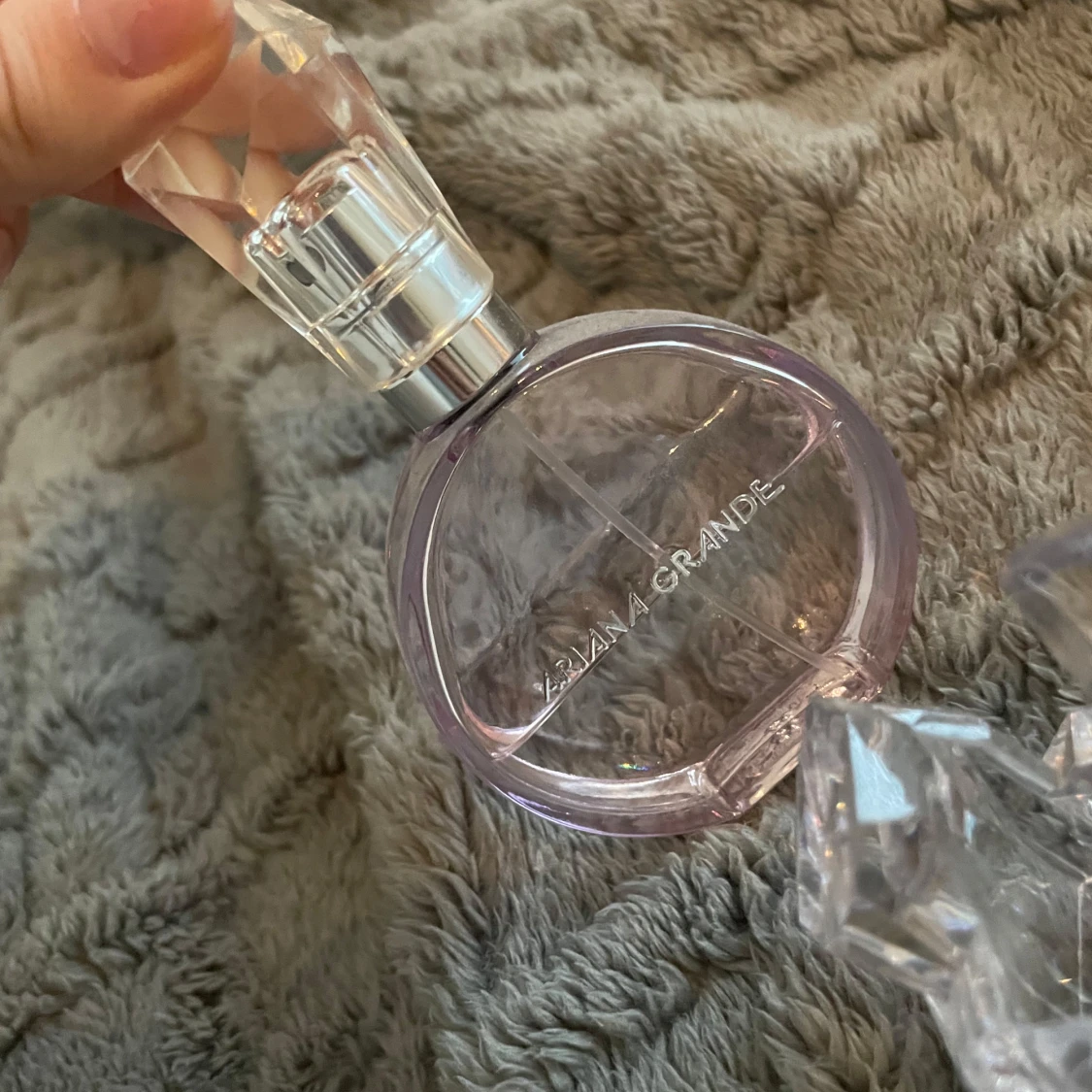 Ariana Grande REM / R.E.M parfym - 2