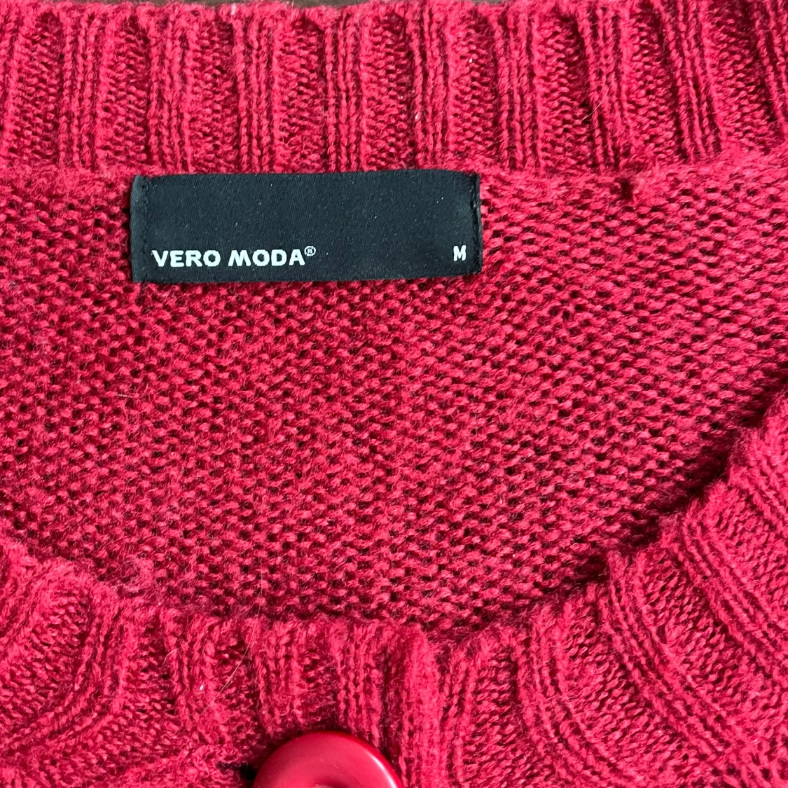Röd kofta från Vero Moda - 90