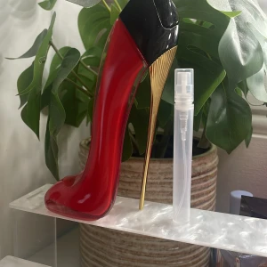 Very good girl‼️5ml‼️ - Observera att de är 5 ml sprejflaska o inte hela parfymen 