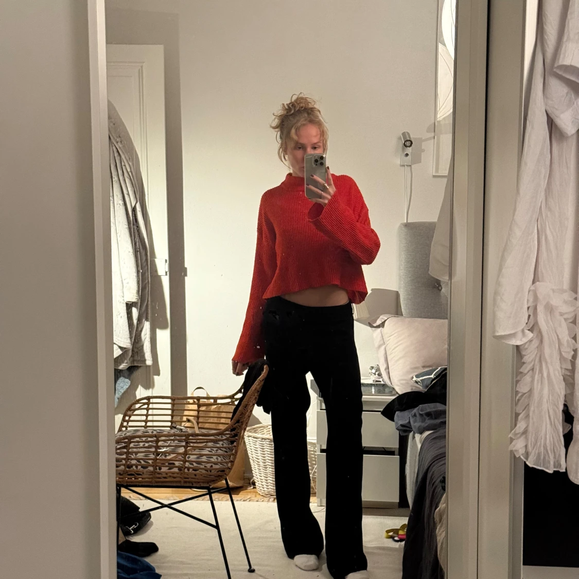 Röd ribbad croppad tröja - 91