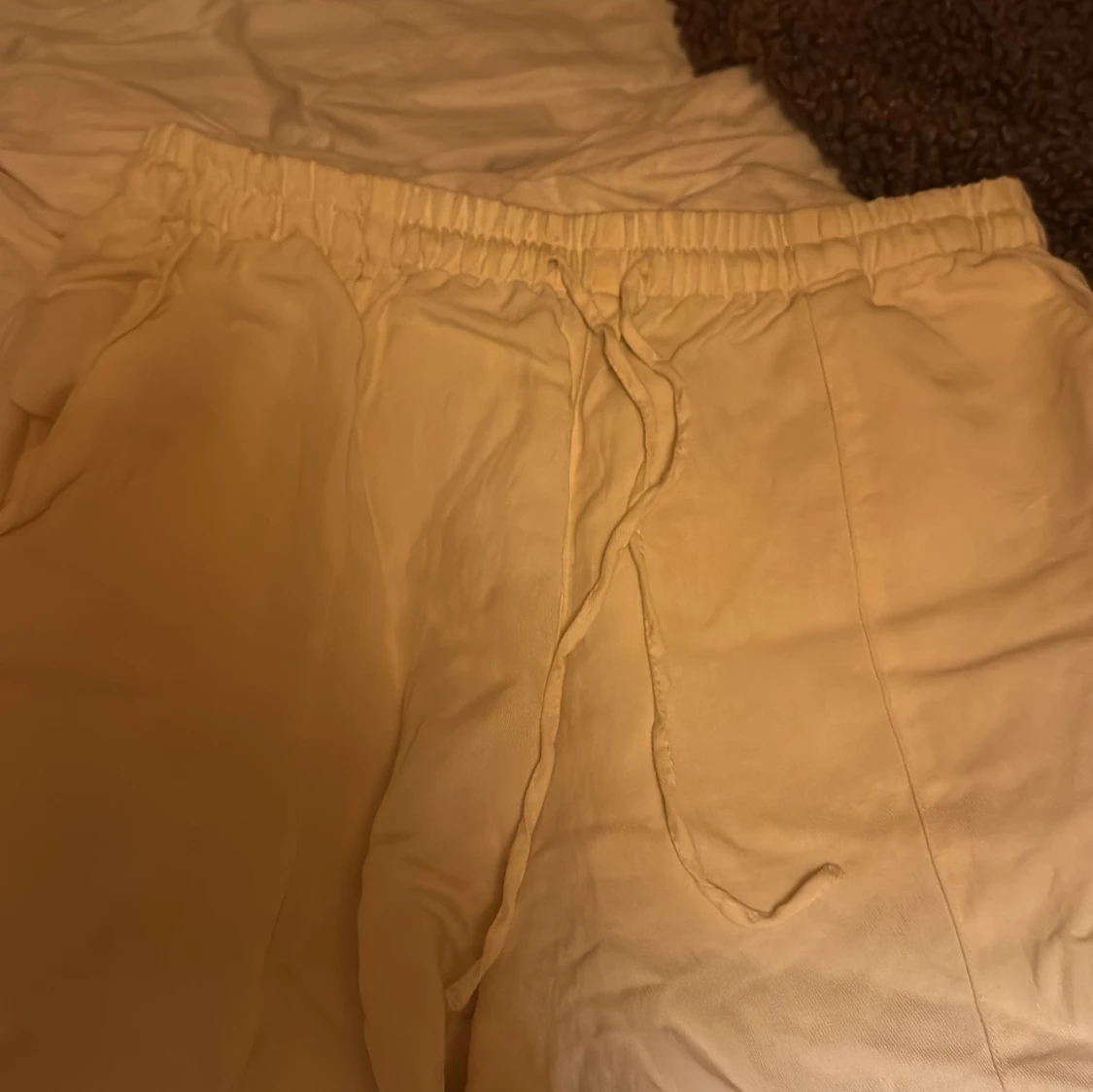 Vita linnebyxor med resårmidja - 93