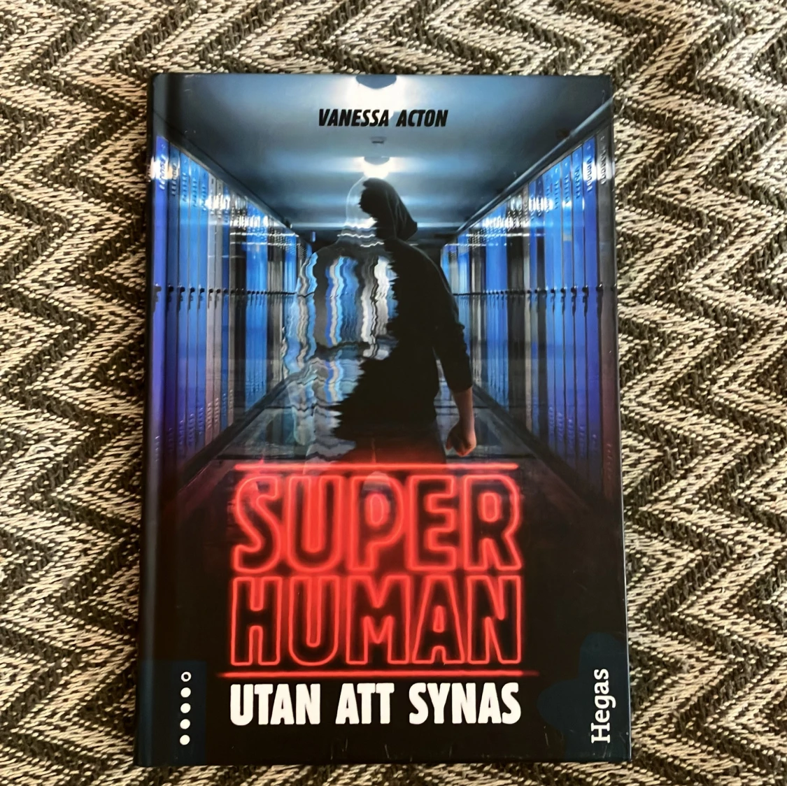 Bok Super Human: Utan att synas