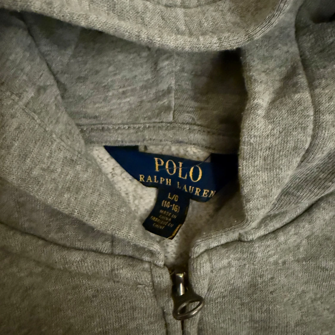 Grå hoodie från Ralph Lauren - 91