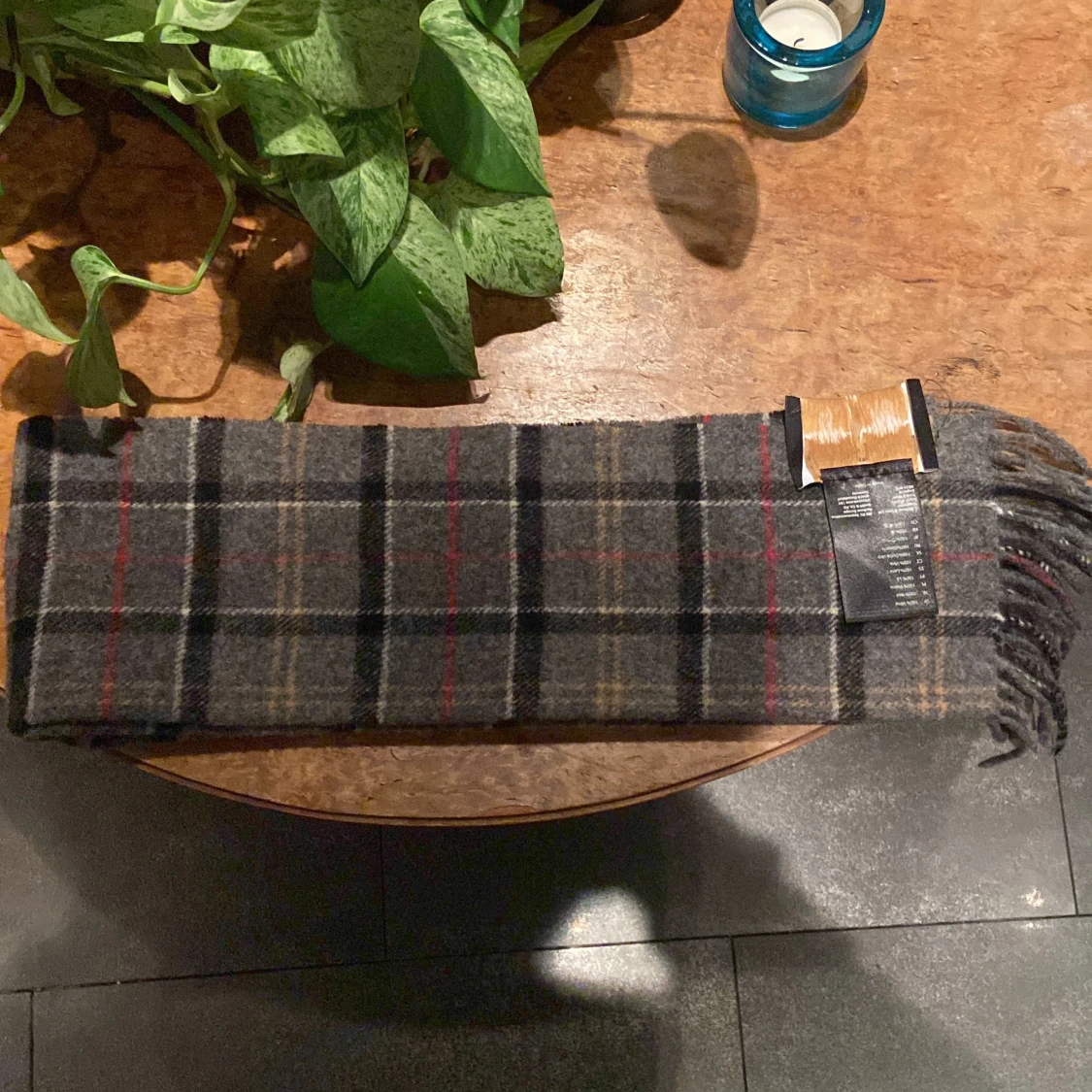 Grå rutig halsduk från Barbour - 91