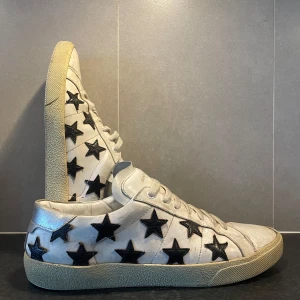 Yves Saint Laurent skor - skick enligt bilder | sällsynta | pris kan diskuteras vid snabb affär | tyvärr inget og🙌