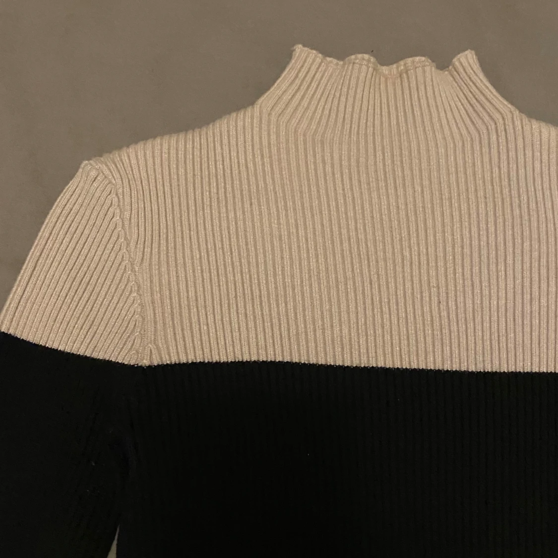  Ribbad polotröja från Zara - 90