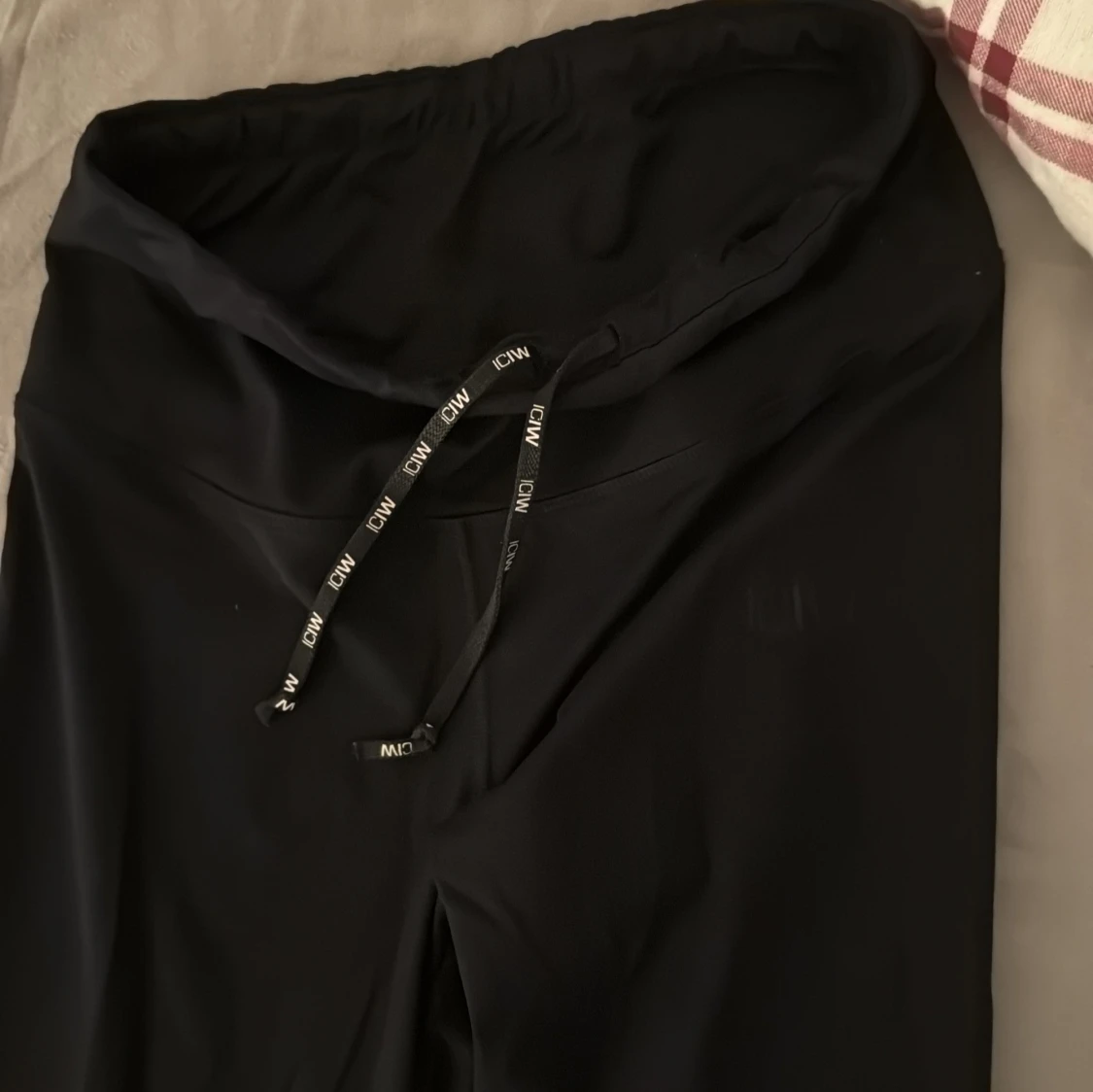 Svarta träningsbyxor från ICANIWILL - 1