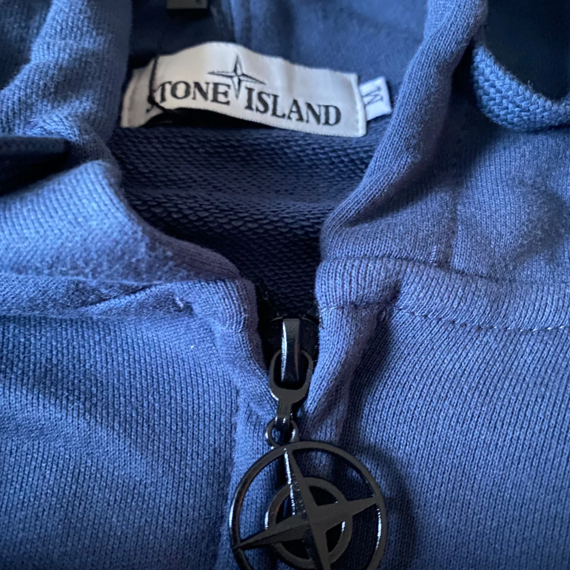 Blå hoodie från Stone Island - 3