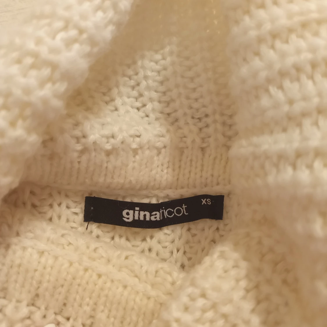 Vit stickad polotröja - 4