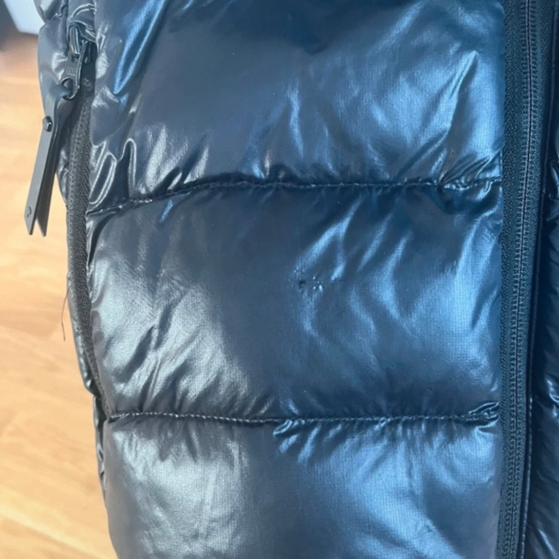 Svart dunjacka från Peak Performance - 2