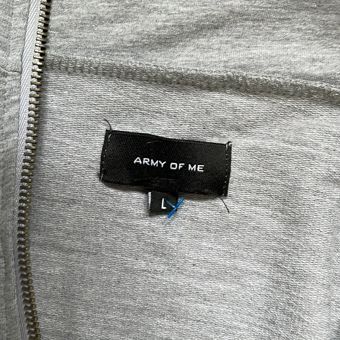 Grå hoodie från Army of Me - 2