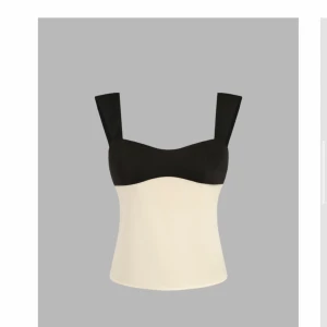 Cider topp - Säljer denna topp ifrån cider i storlek S som inte passade när ja fick hem den.