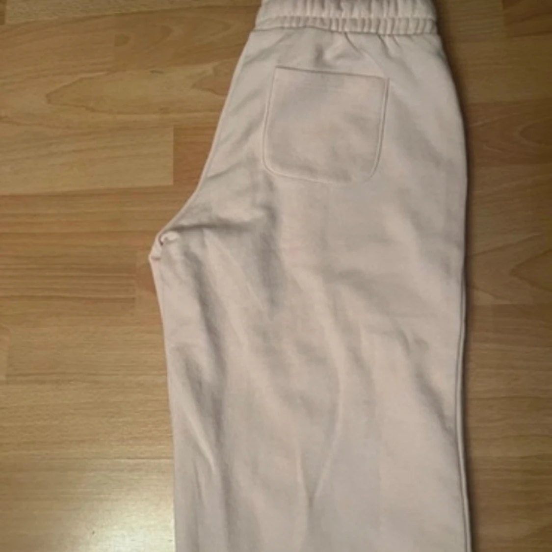 Lågmidjade mjukisbyxor - 90