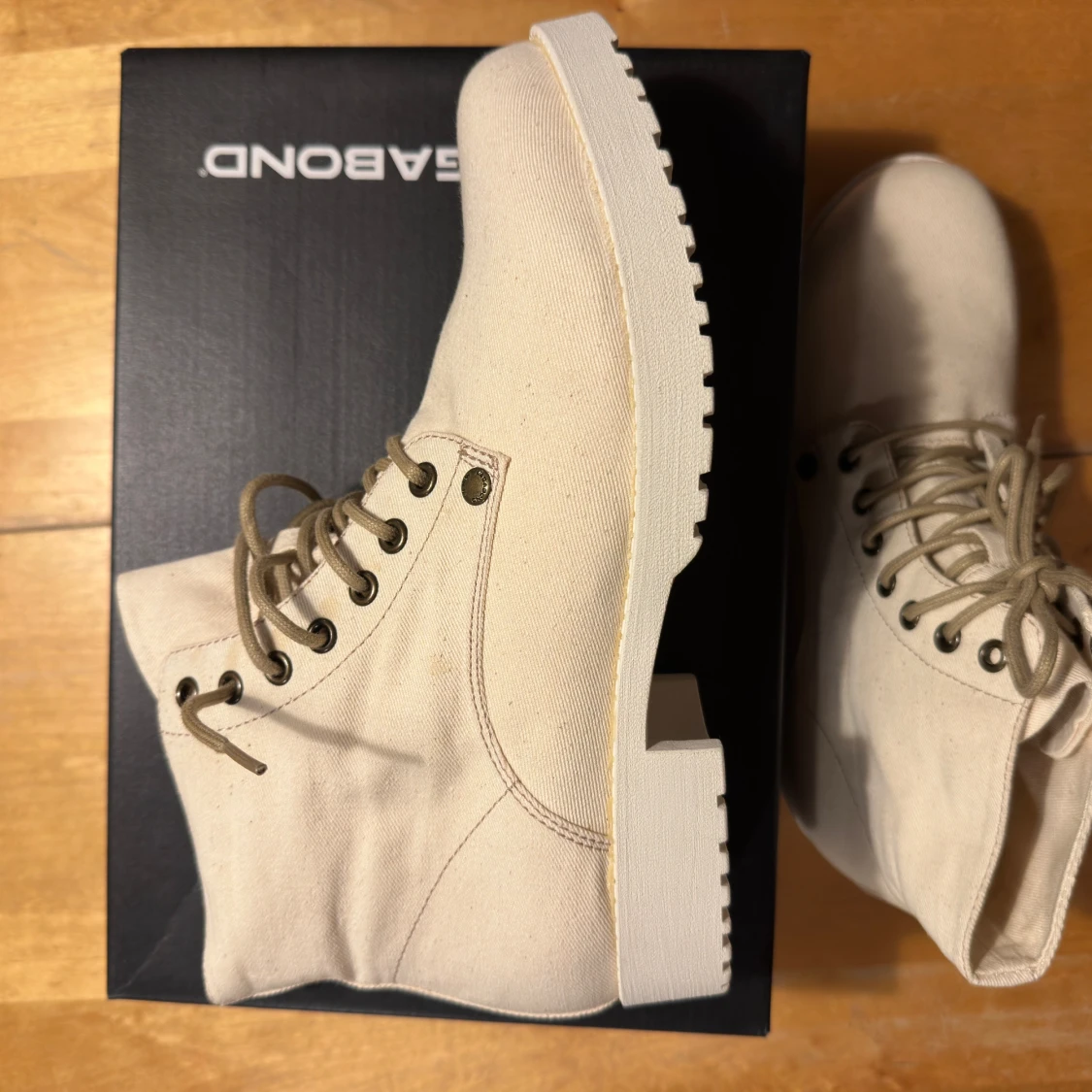 HELT OANVÄNDA, höstskor från Vagabond stl 37 - 91