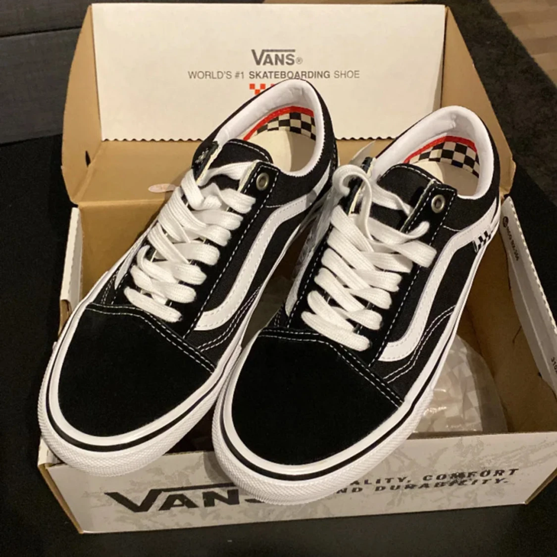 Svarta Vans sneakers