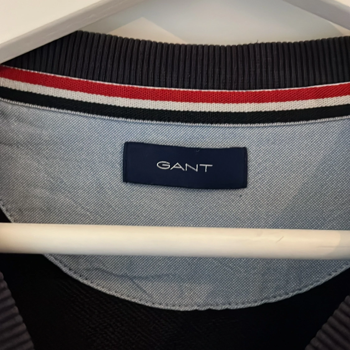 Mörkblå tröja från GANT - 91
