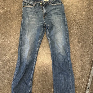 Tiger Of Sweden Jeans - Dessa jätte fina jeans till salu som inte kommer till användning mer! Storlek 29/30 🙂